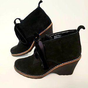 White Mountain Size 8.5 Lambert Wedge Ankle Boots Booties Black Suede Leather